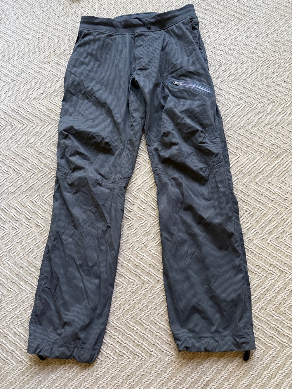 Lululemon men’s dance studio pants size Large